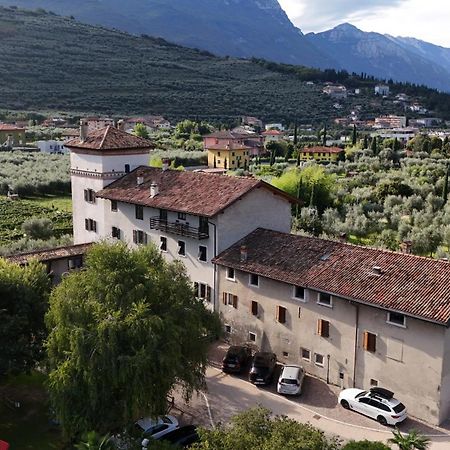 Residence La Colombera Riva del Garda Eksteriør bilde
