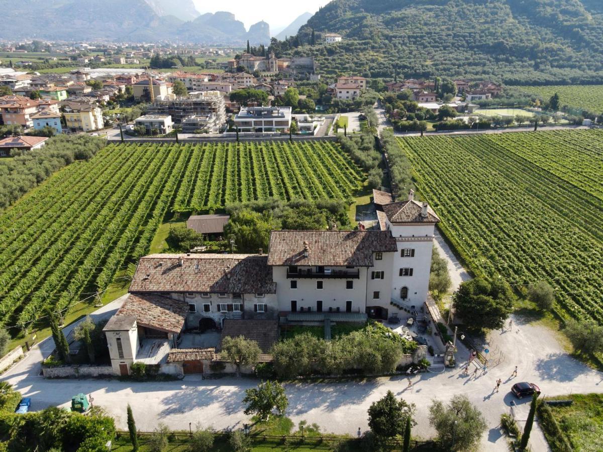 Residence La Colombera Riva del Garda Eksteriør bilde