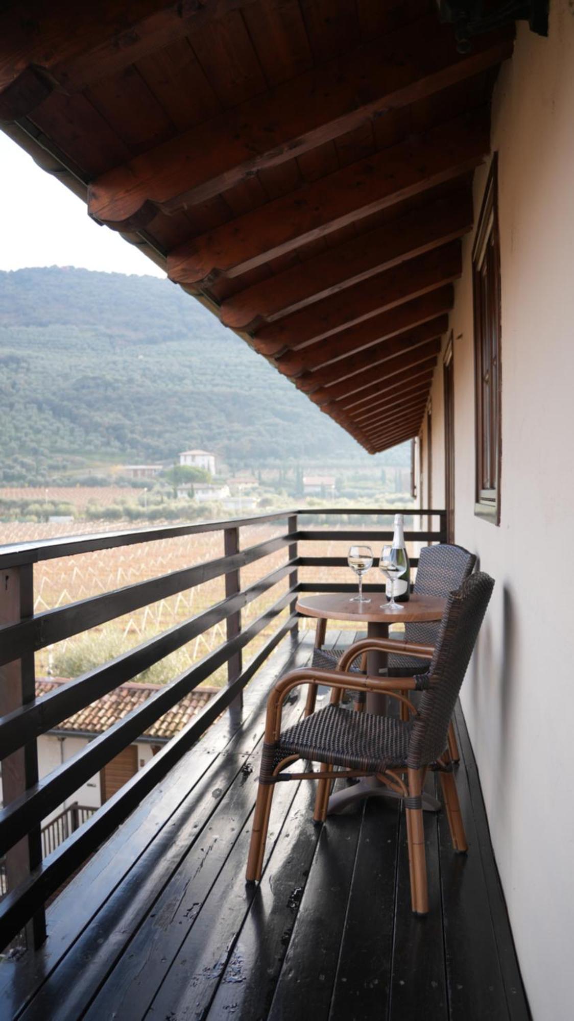 Residence La Colombera Riva del Garda Eksteriør bilde