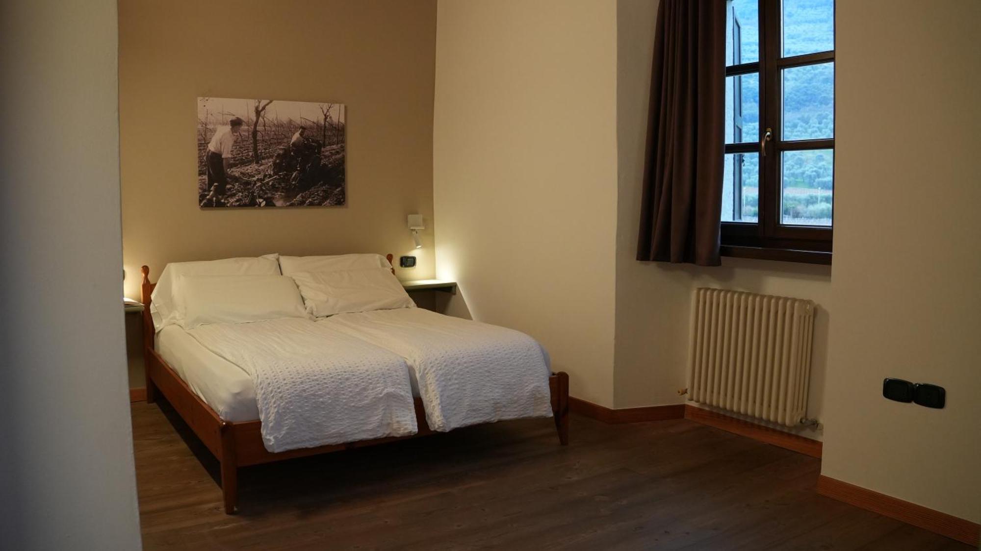 Residence La Colombera Riva del Garda Rom bilde