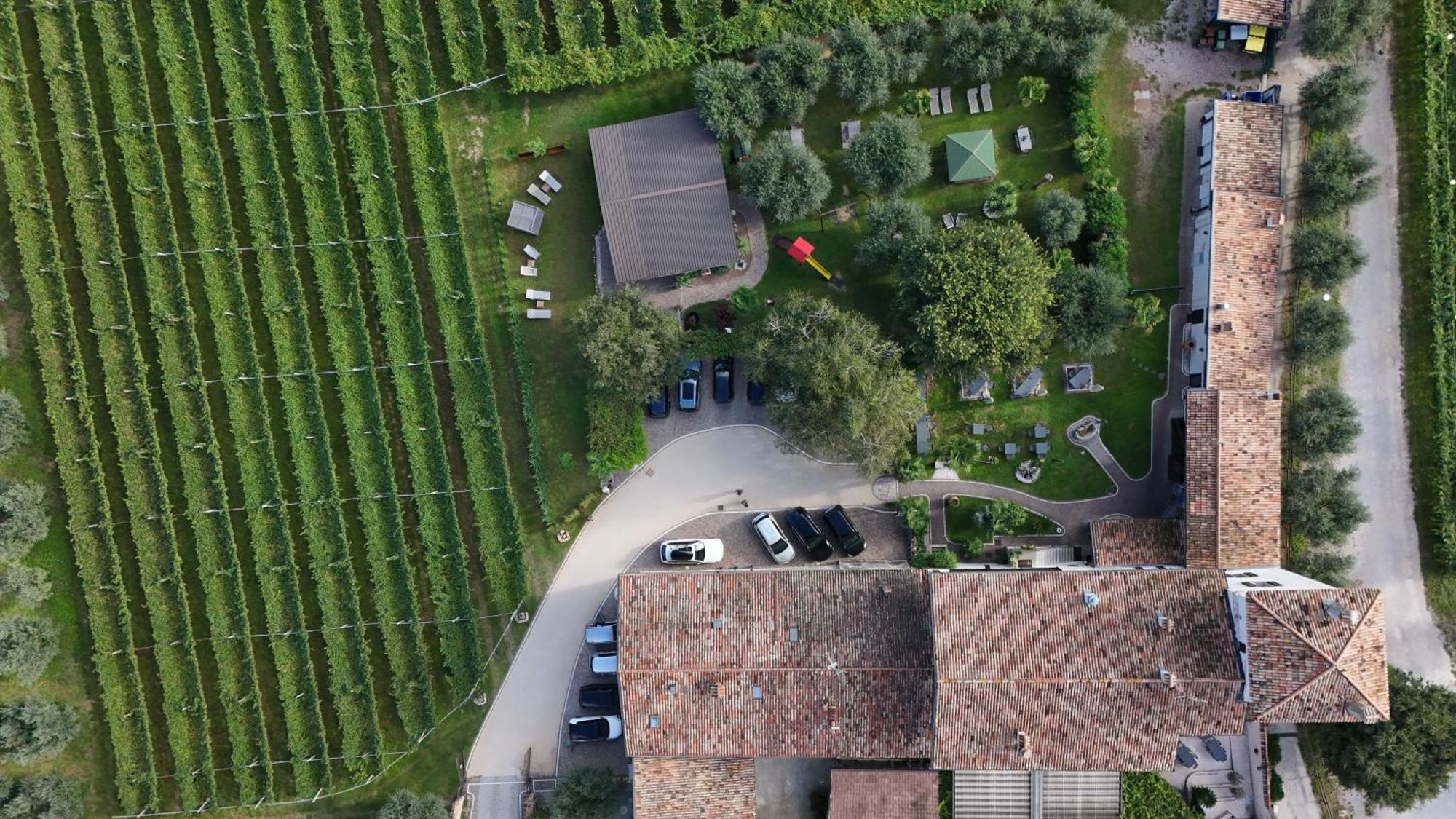 Residence La Colombera Riva del Garda Eksteriør bilde